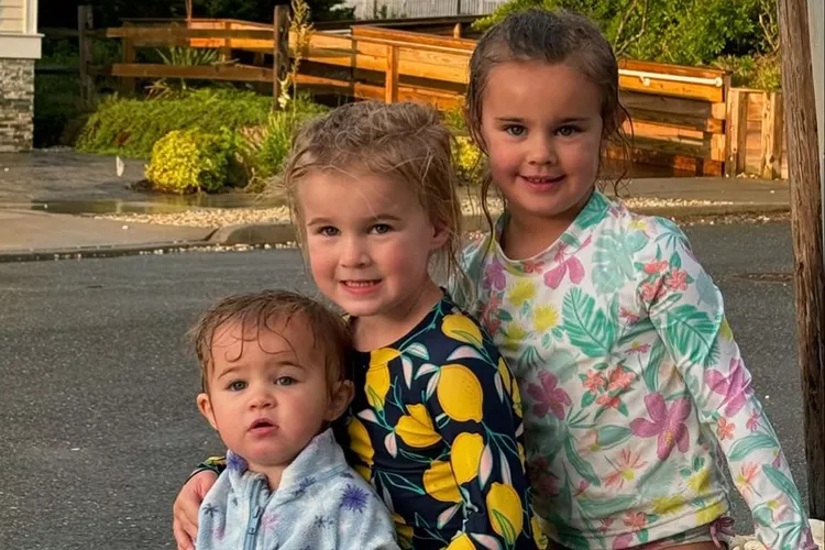Jason and Kylie Kelce Share a Sweet Snap of Their 3 Girls "Somewhere over the rainbow"