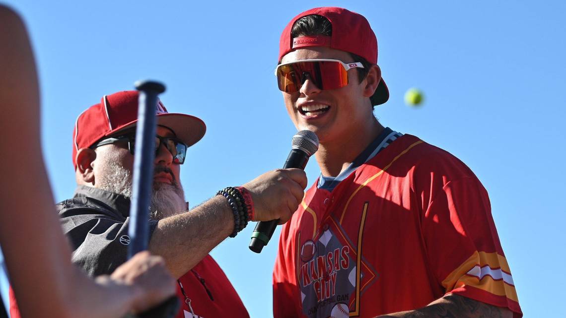 Chiefs’ Louis Rees-Zammit had never swung a softball bat. He called his shot on home run