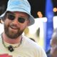 Travis Kelce says parents Donna and Ed 'Are the reason i'm always a friendly guy "They've Taught me that being kind and being genuine and being who I am and true to that, it's the right way to live," Kelce said of his friendly personality