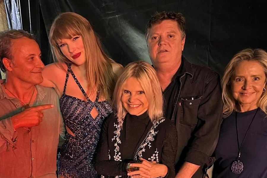 Taylor Swift Meets with Universal Music France CEO Narcís Rebollo and Duchess of Montoro Eugenia Martine de Irujo Backstage at The Eras Tour in Lyon