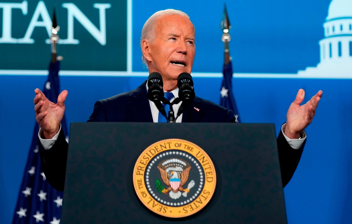 Anxious Democrats are looking for signs of Pres. Biden's thinking from his Thursday press conference as the debate over the president's future roils the party....The 'Lord Almighty' or Biden's team? He now says he'd drop out if shown 'no way' to win